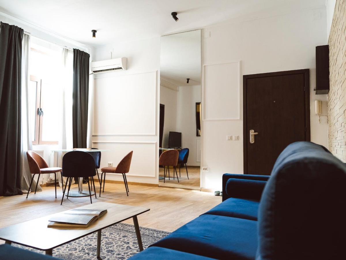 Gala Apartment Athenaeum - Amazing Arhitecture Bukarest Eksteriør billede