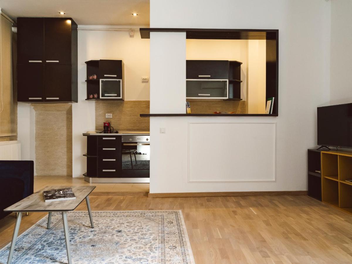 Gala Apartment Athenaeum - Amazing Arhitecture Bukarest Eksteriør billede